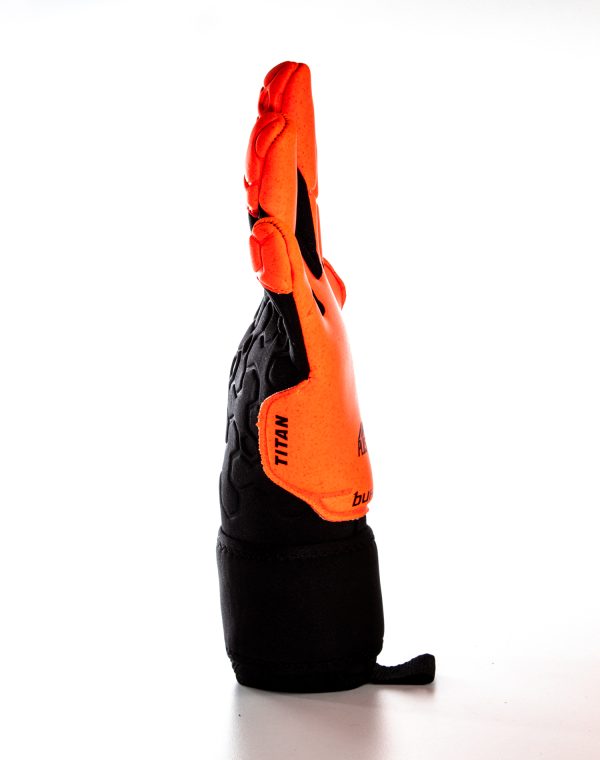 guantes-buffon-titan-negro-naranja-golerosport-3 Guante Titán Negro / Naranja